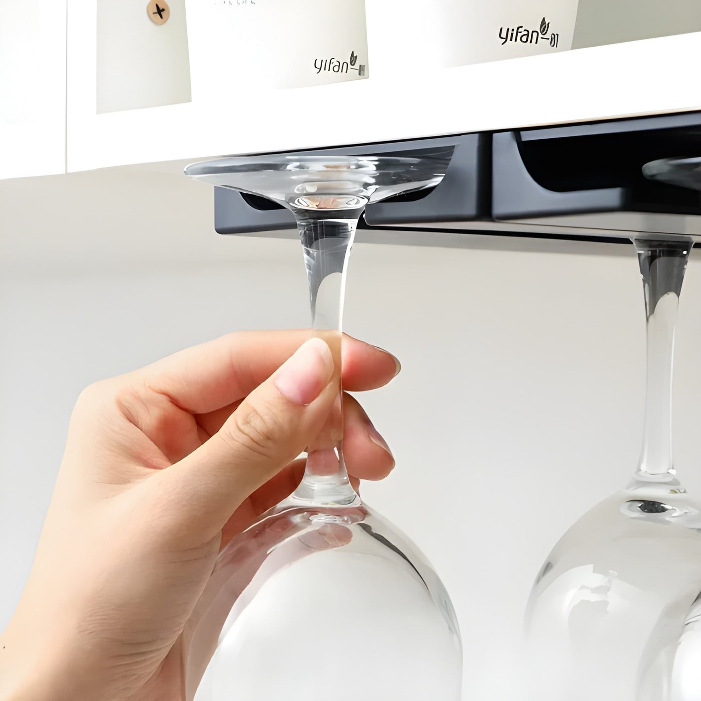 Portabicchieri da Vino Sospeso – Porta Calici Capovolti da Cucina e Sala da Pranzo